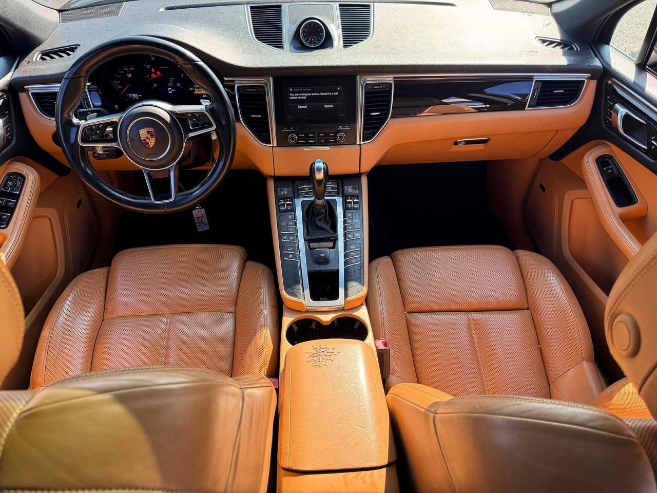 2017 PORSCHE MACAN