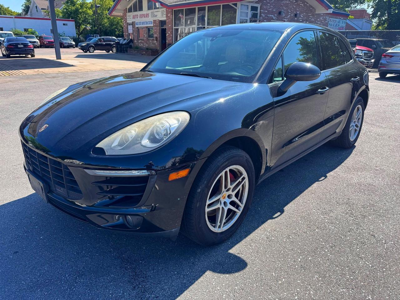 2017 PORSCHE MACAN