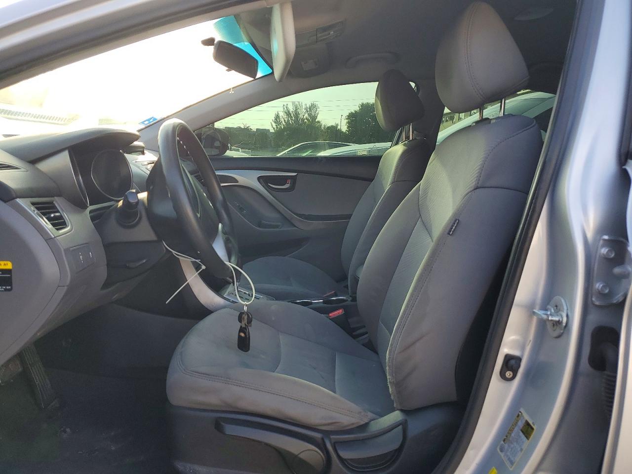 2011 HYUNDAI ELANTRA