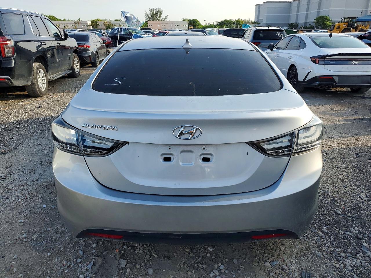 2011 HYUNDAI ELANTRA