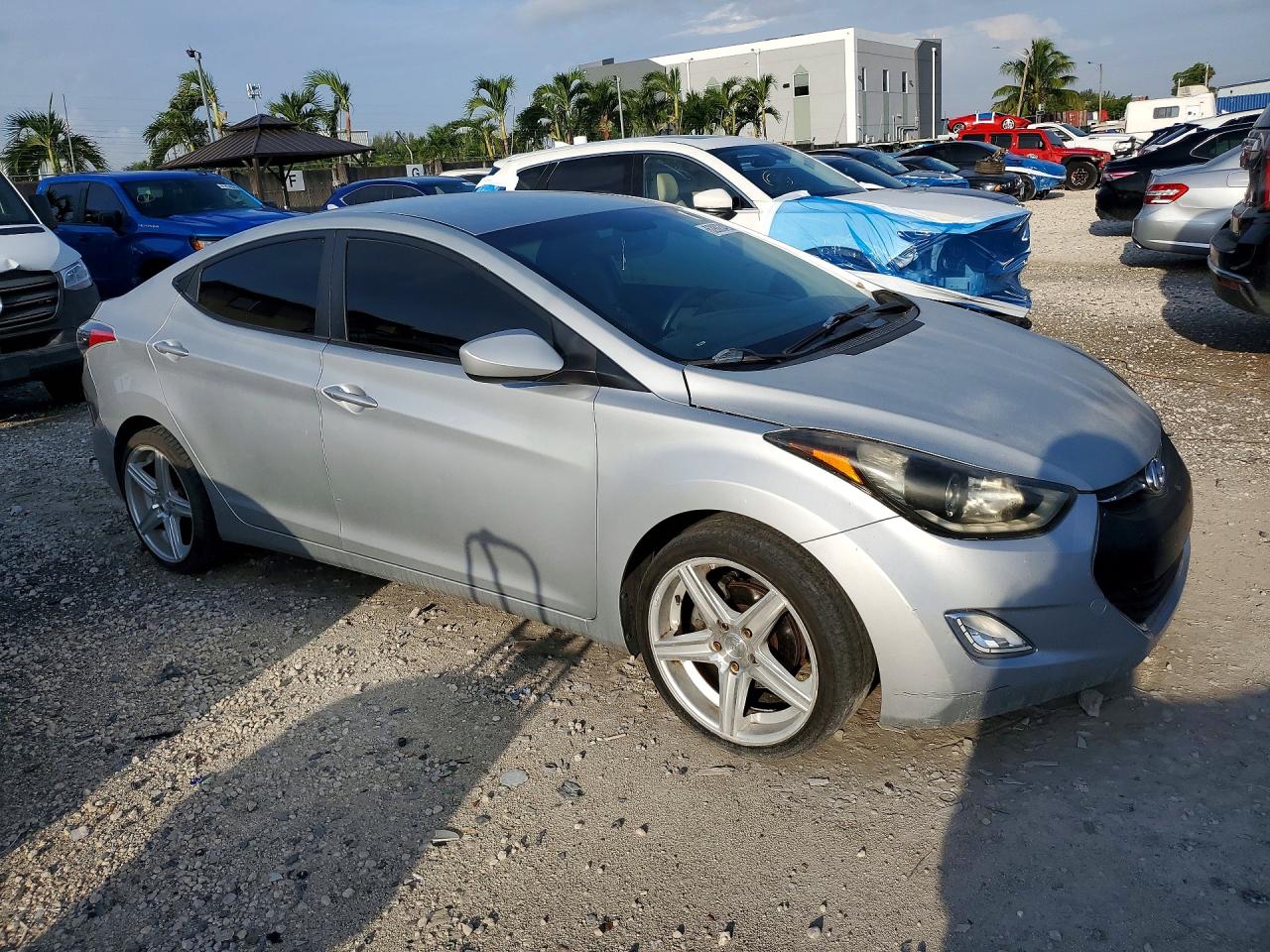 2011 HYUNDAI ELANTRA