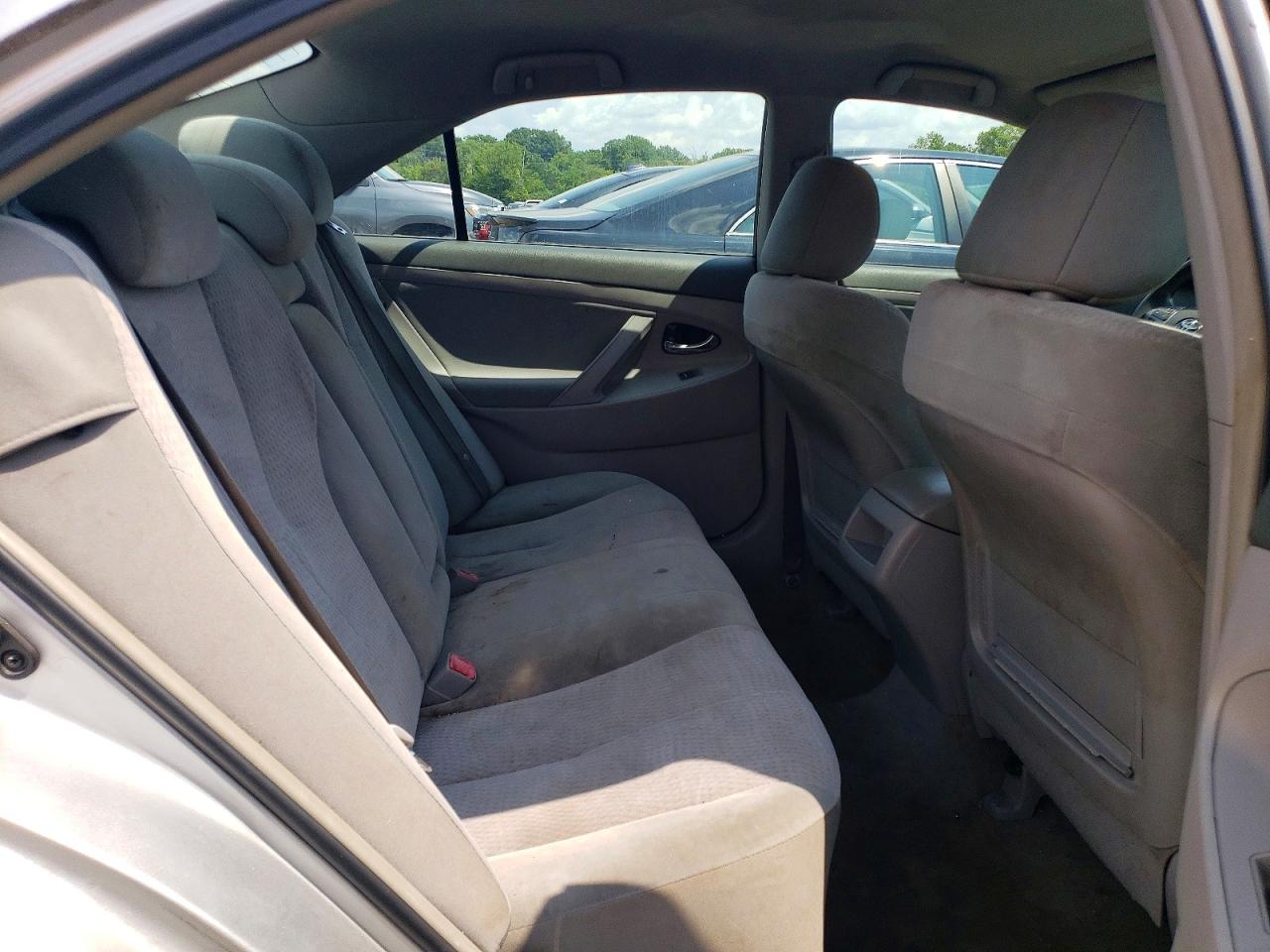 2011 TOYOTA CAMRY