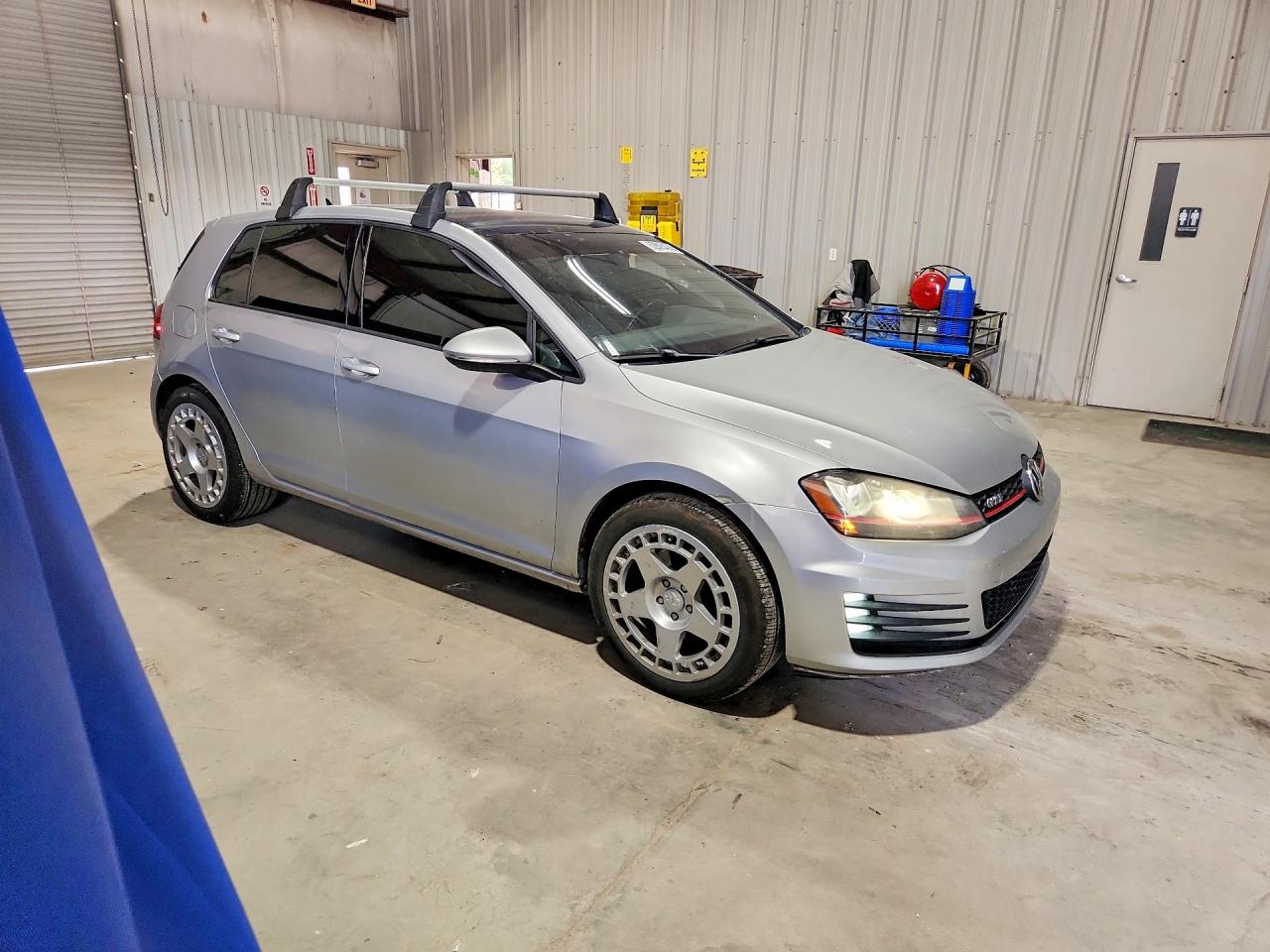 2015 VOLKSWAGEN GTI