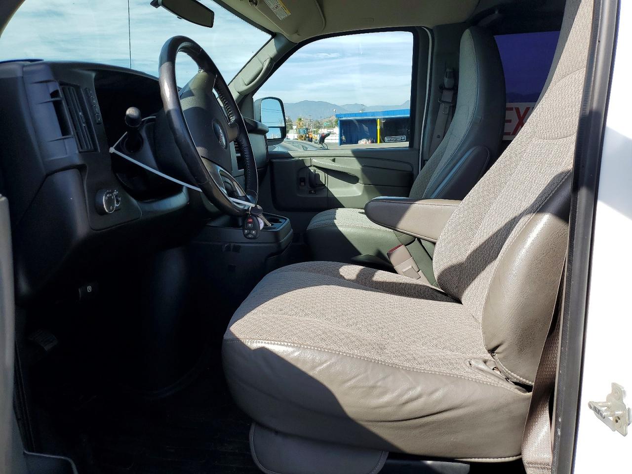 2013 GMC SAVANA