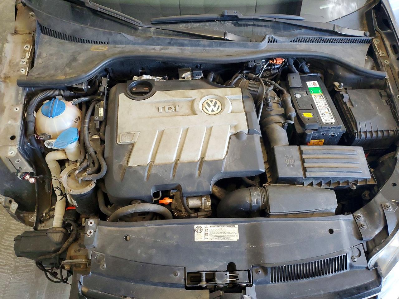 2012 VOLKSWAGEN JETTA