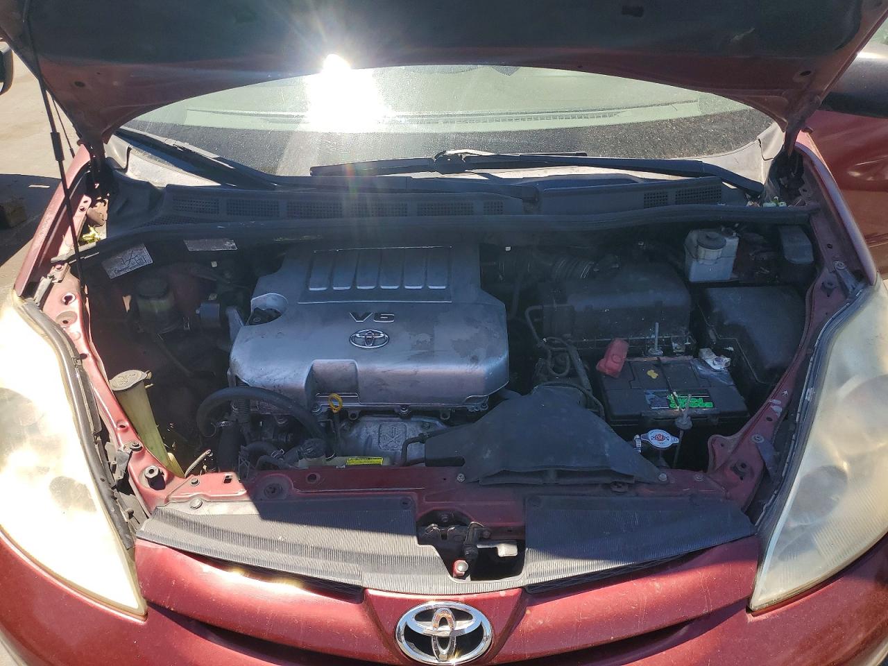 2009 TOYOTA SIENNA