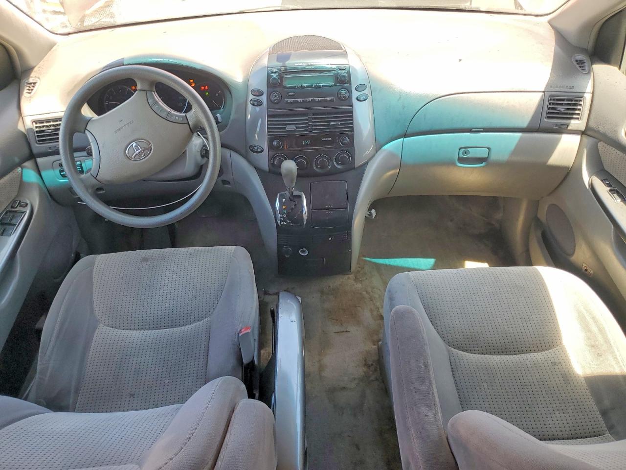 2009 TOYOTA SIENNA