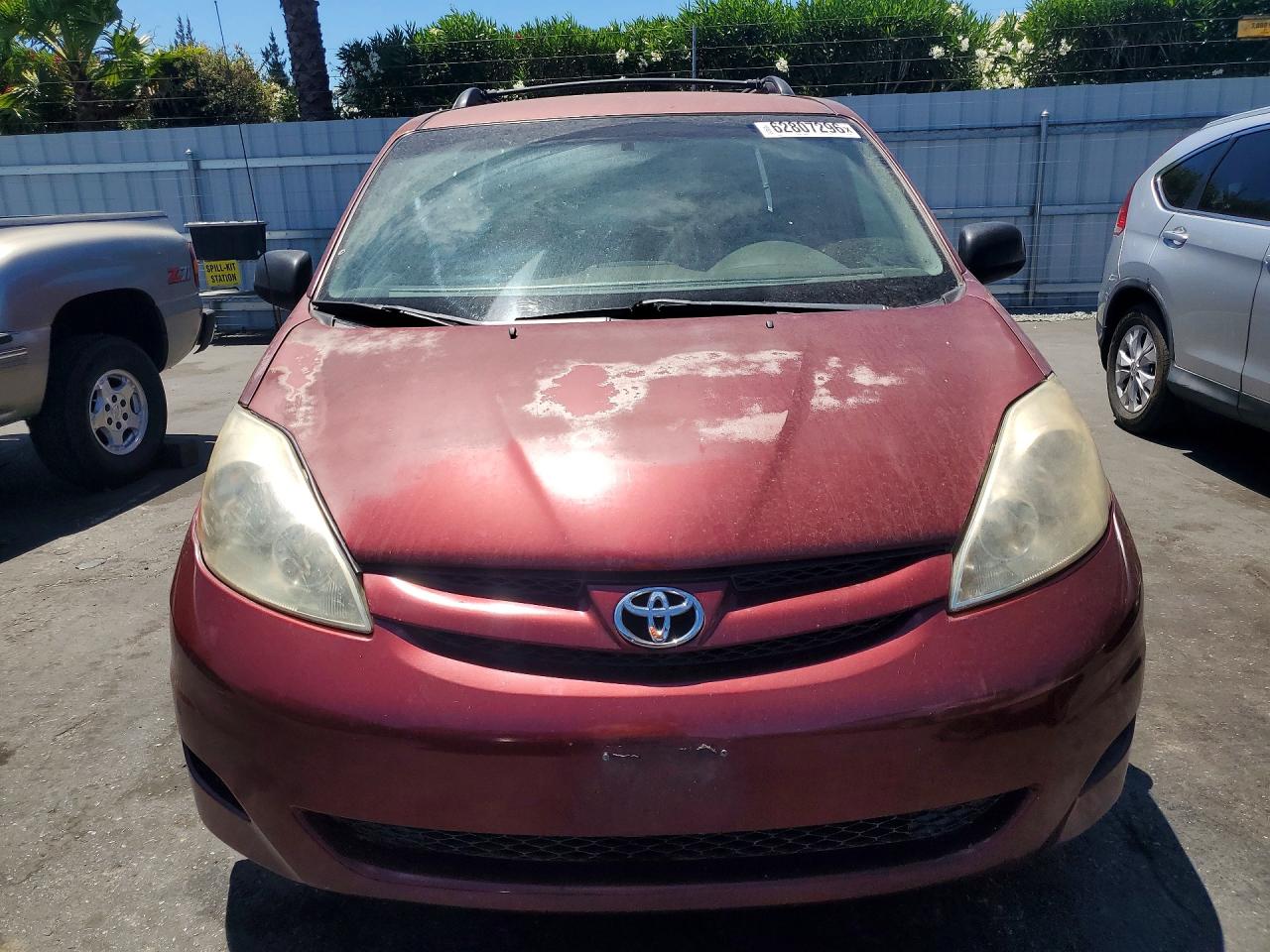 2009 TOYOTA SIENNA