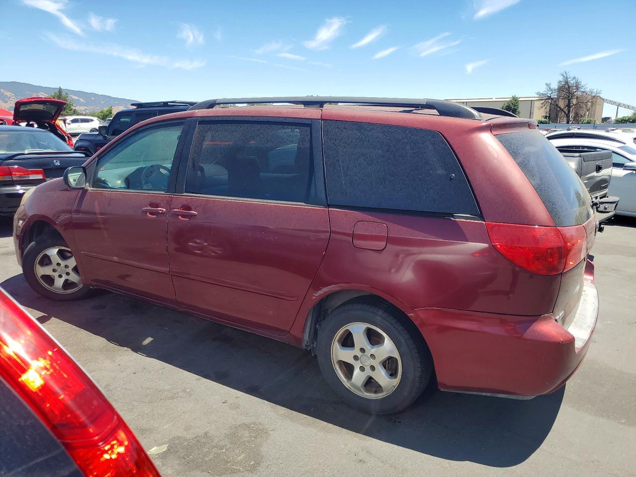2009 TOYOTA SIENNA