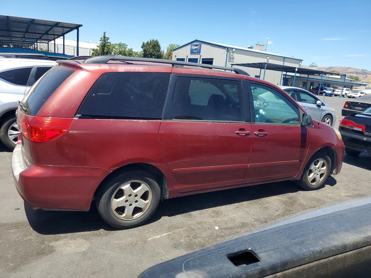 2009 TOYOTA SIENNA