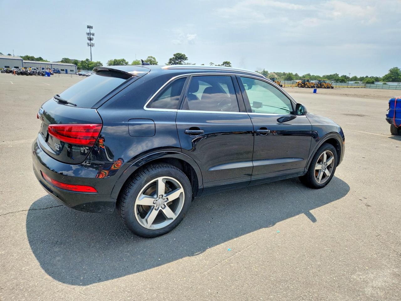 2015 AUDI Q3