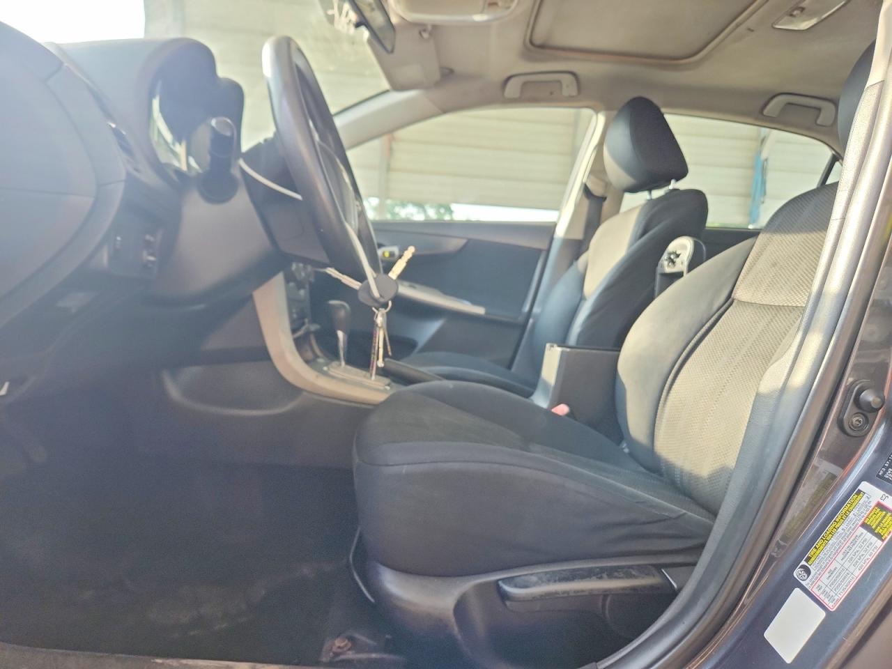 2011 TOYOTA COROLLA