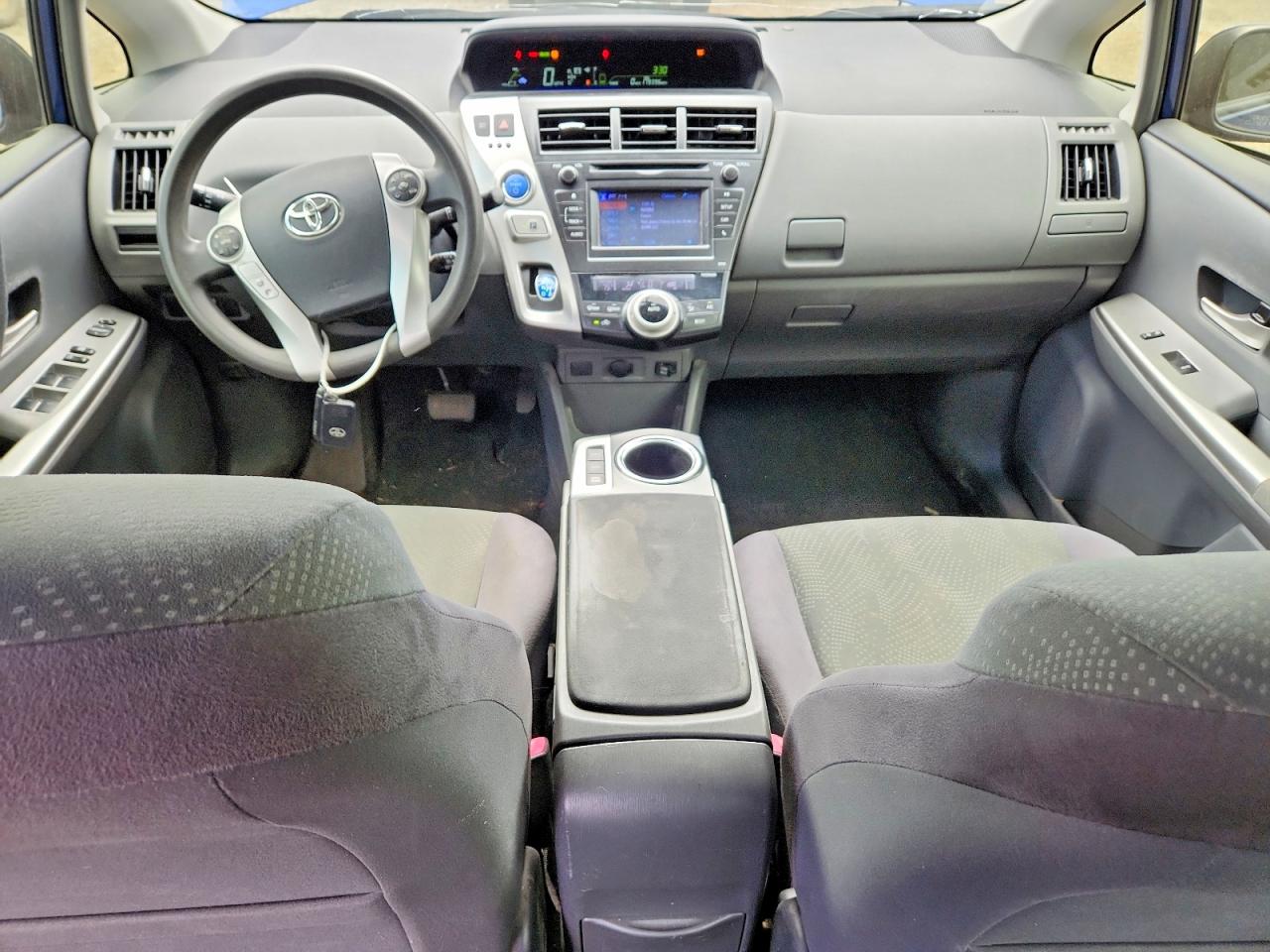 2013 TOYOTA PRIUS