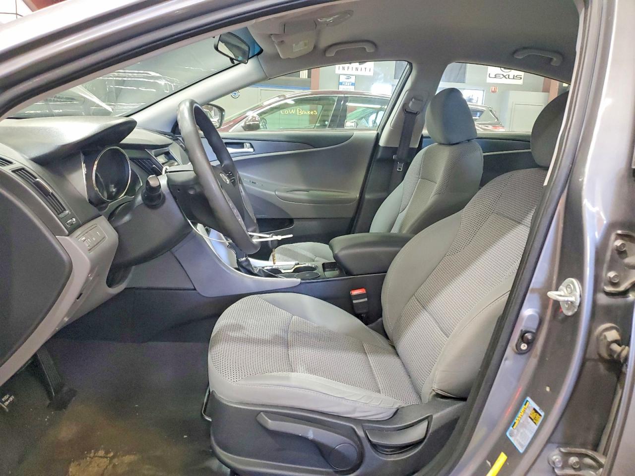 2011 HYUNDAI SONATA