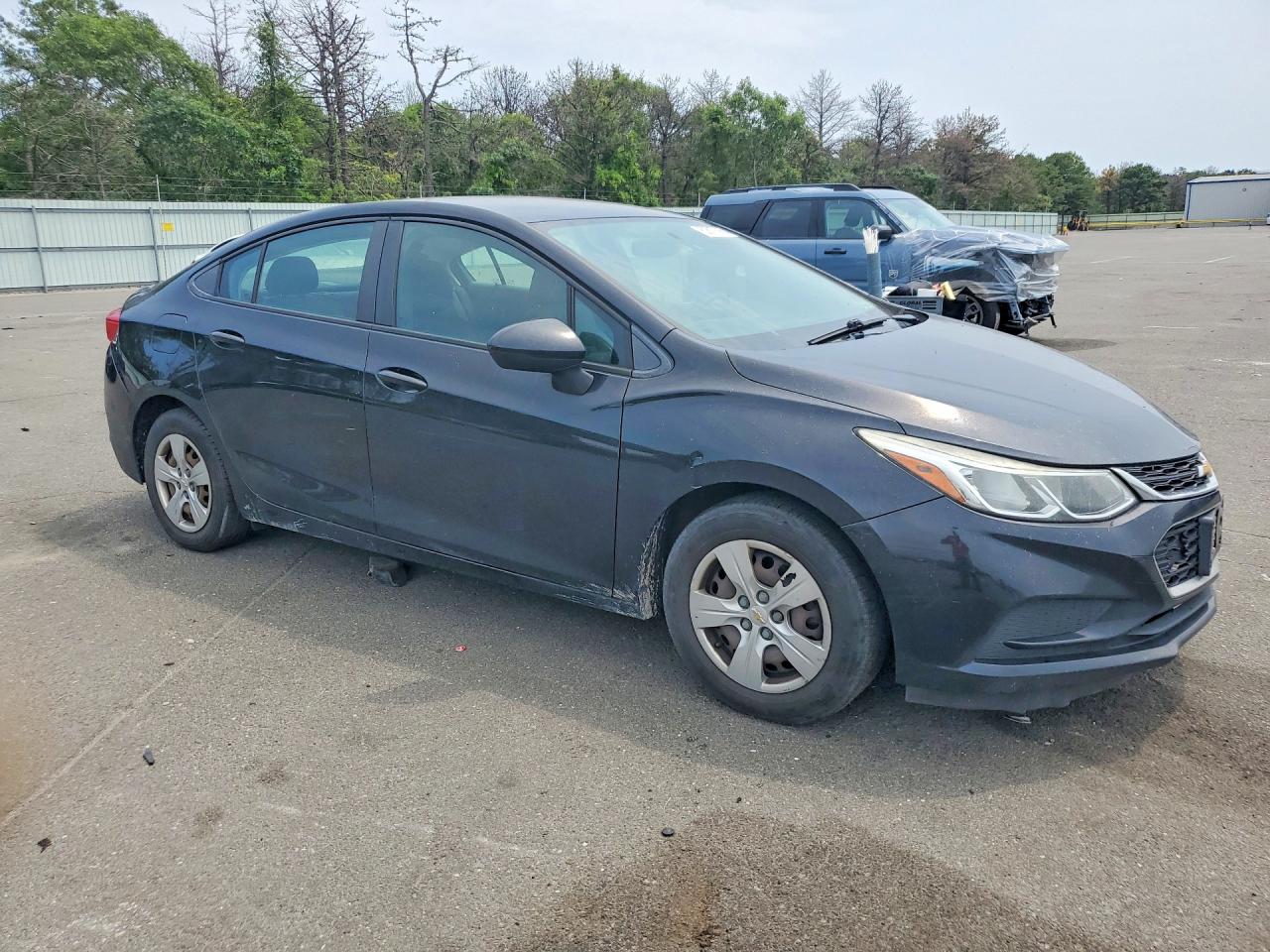 2017 CHEVROLET CRUZE