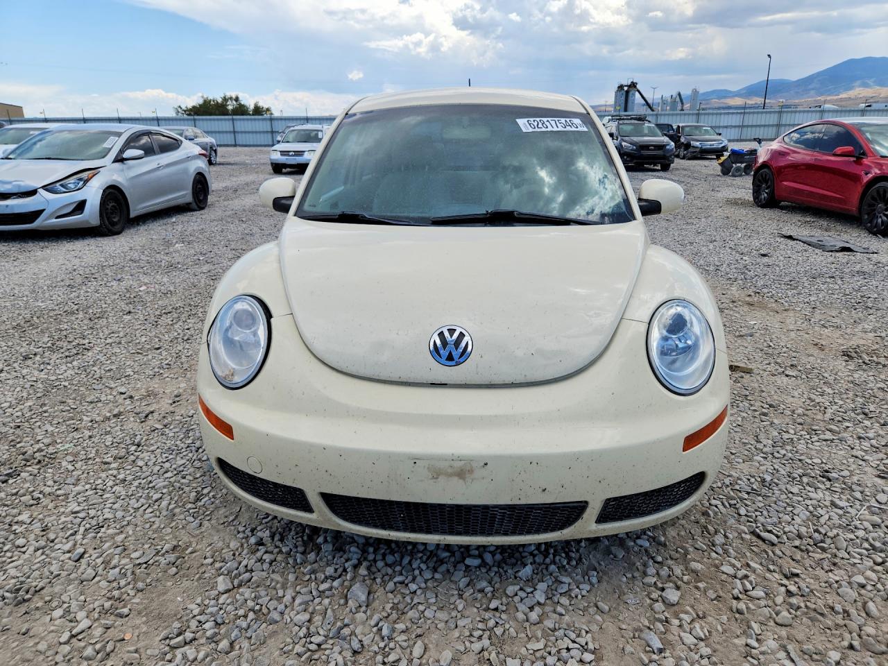 2009 VOLKSWAGEN BEETLE