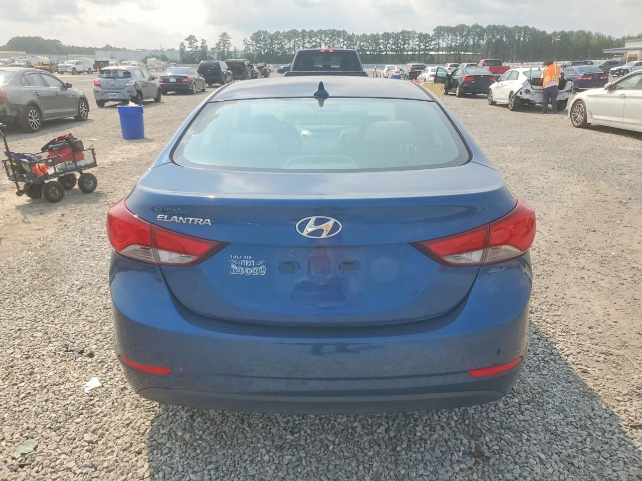 2015 HYUNDAI ELANTRA