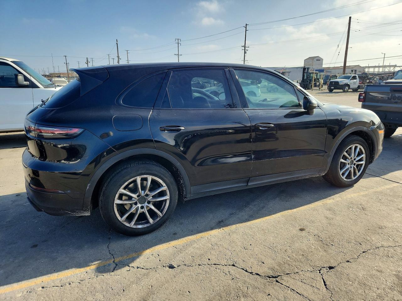 2019 PORSCHE CAYENNE