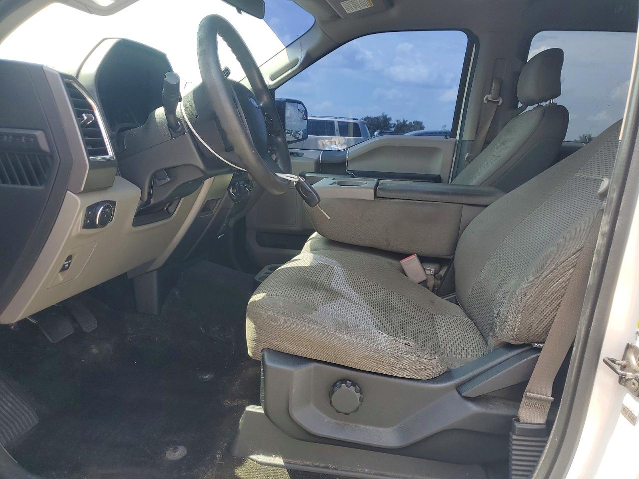 2015 FORD F150