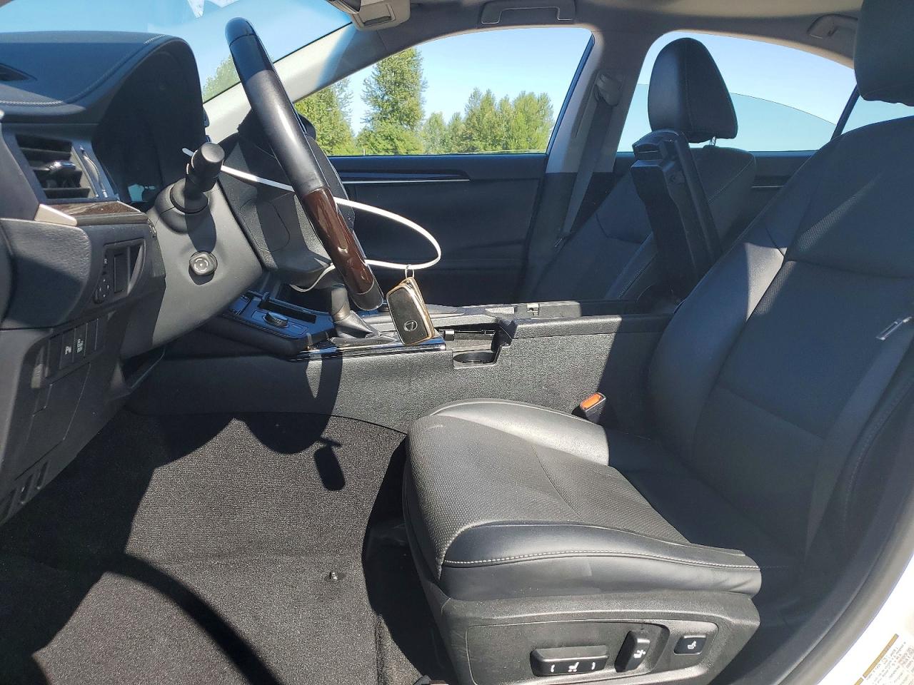 2016 LEXUS ES350
