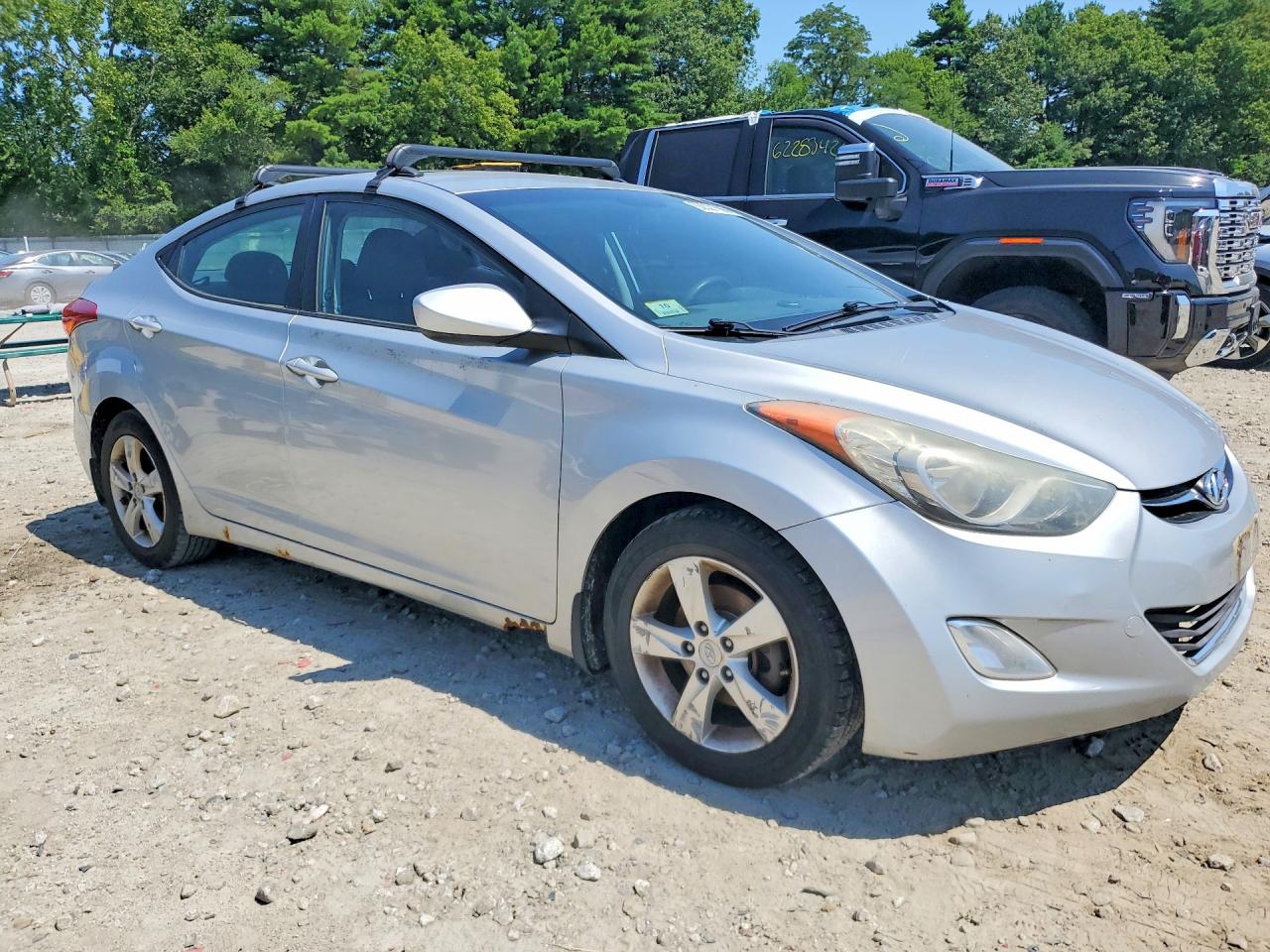 2013 HYUNDAI ELANTRA