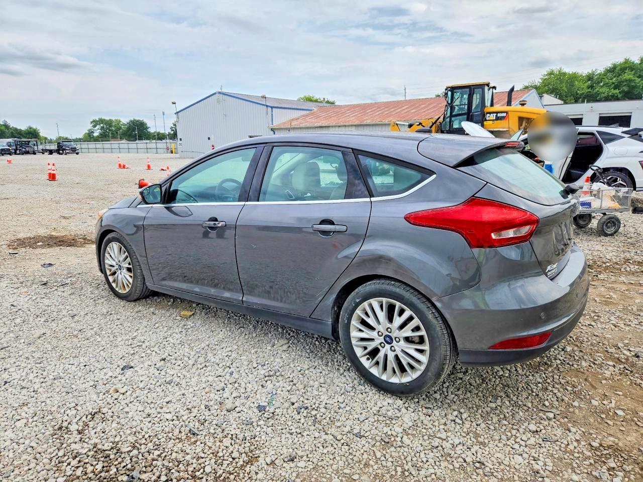2016 FORD FOCUS
