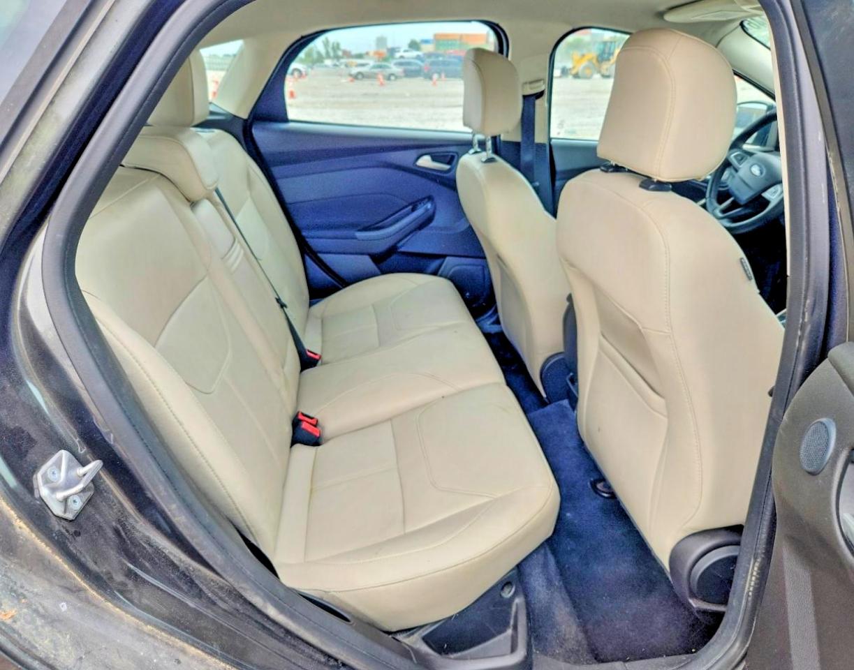 2016 FORD FOCUS