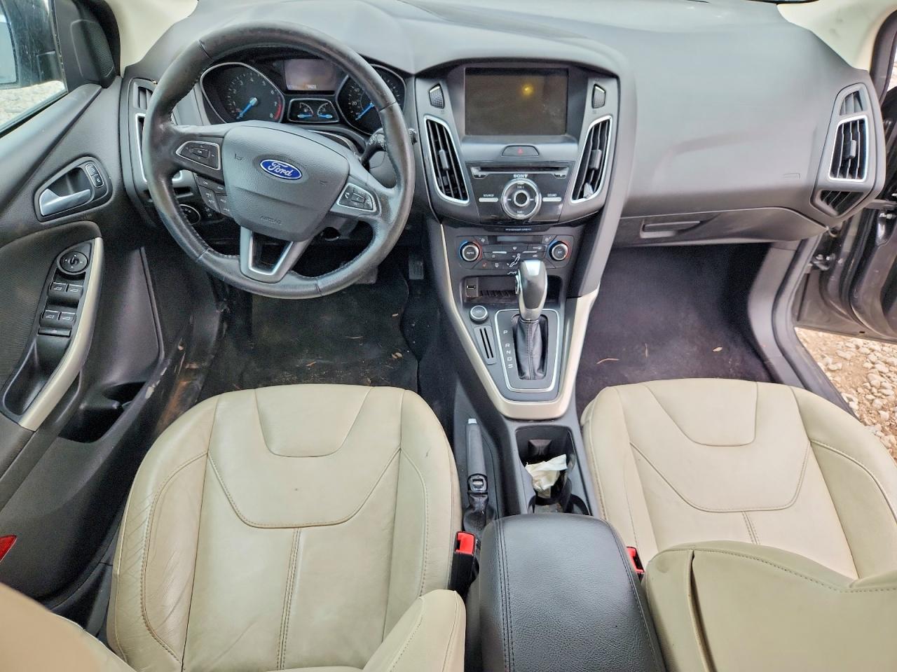 2016 FORD FOCUS