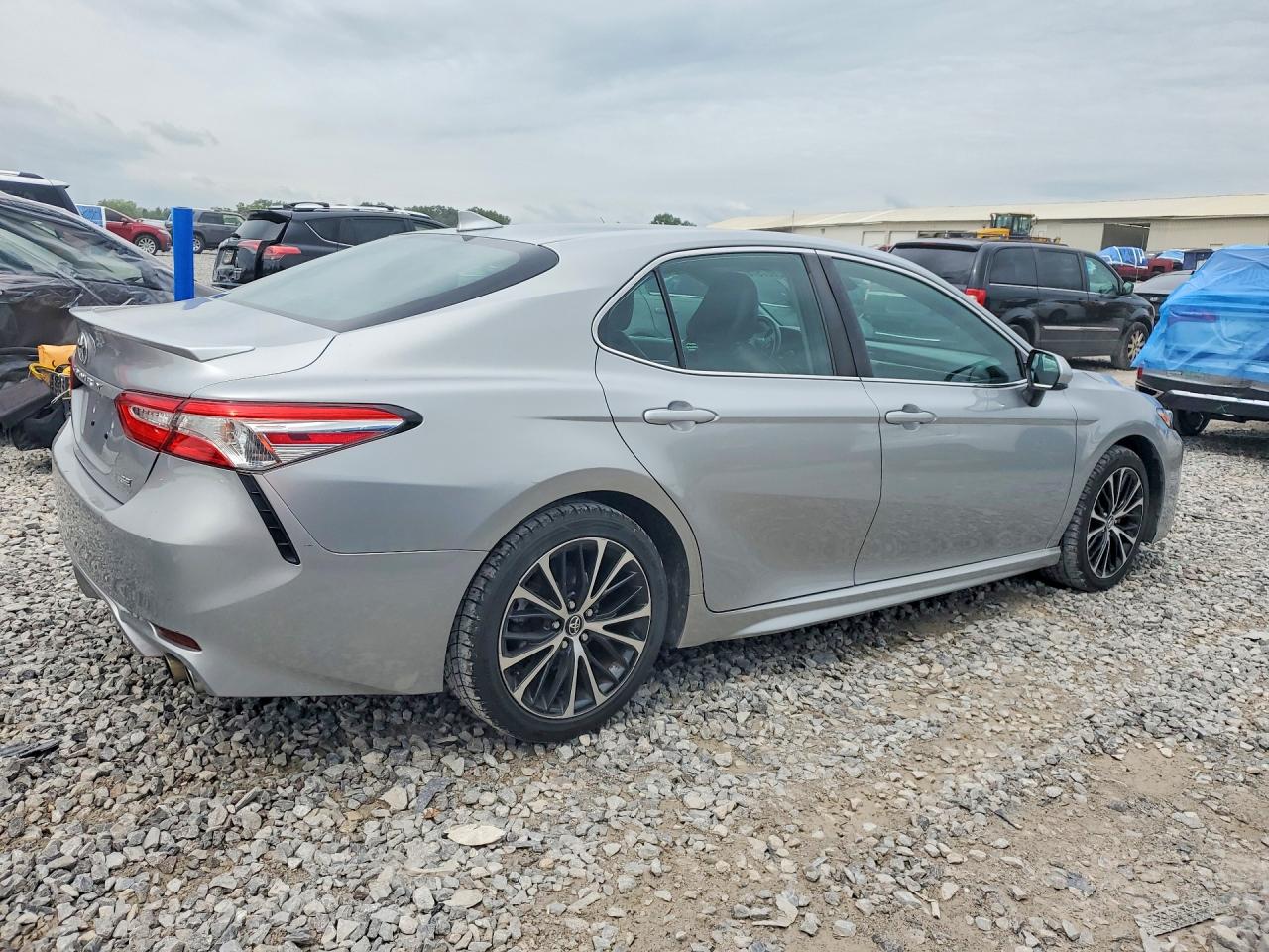 2020 TOYOTA CAMRY