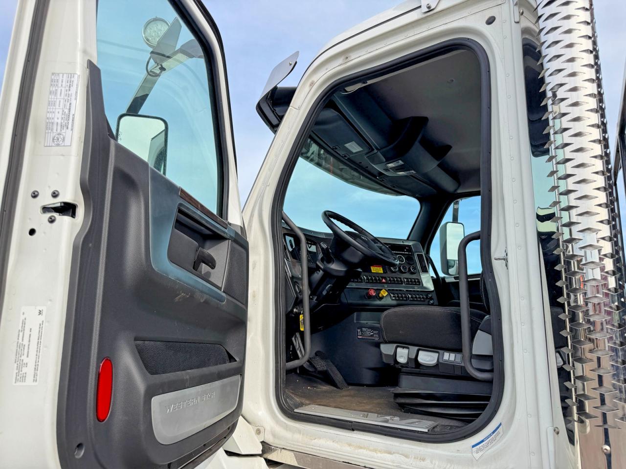 2022 WESTERN STAR/AUTO CAR ALL OTHER