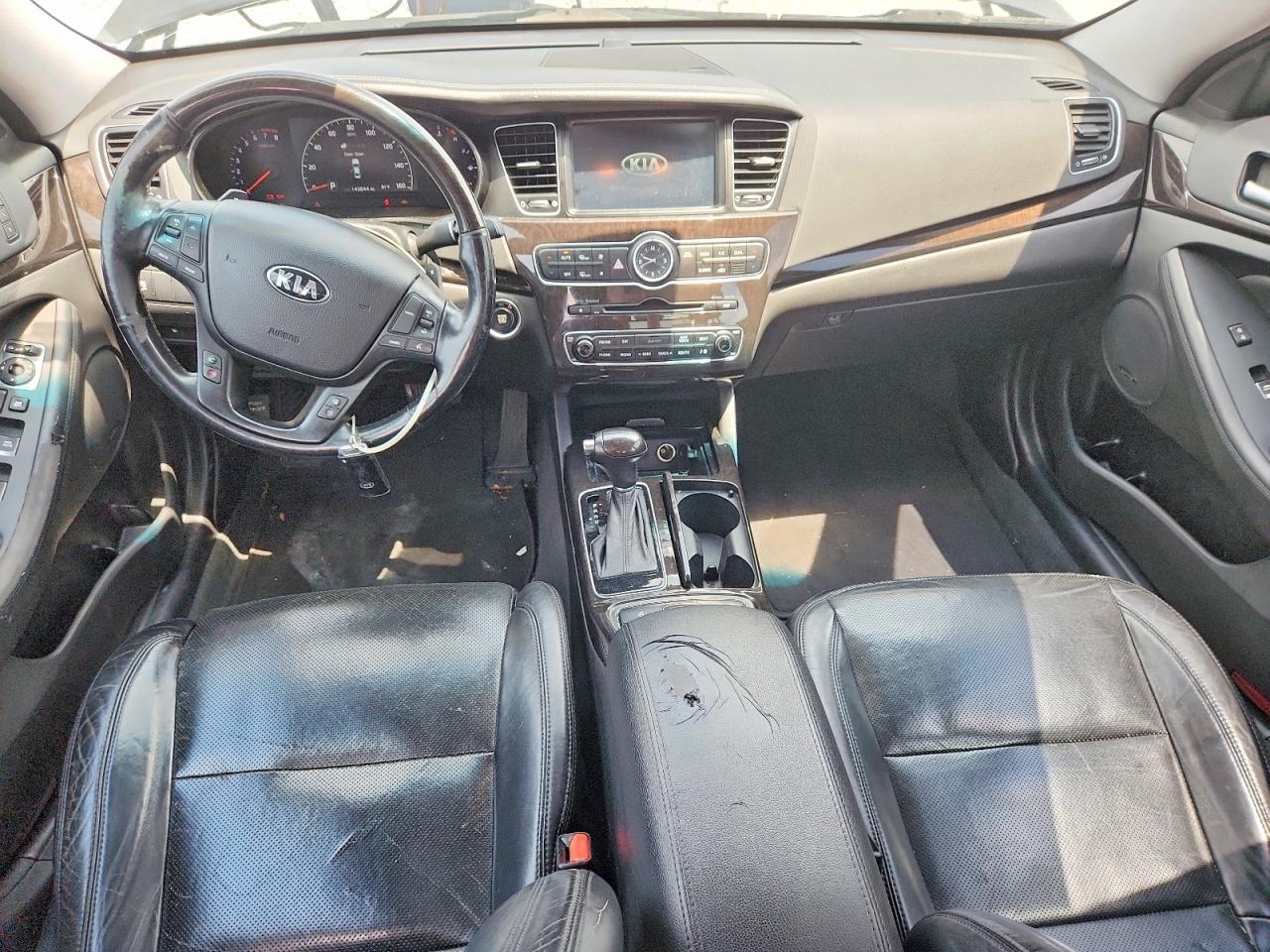 2014 KIA CADENZA