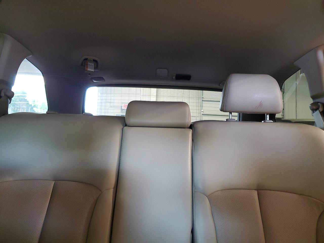 2011 SUBARU OUTBACK