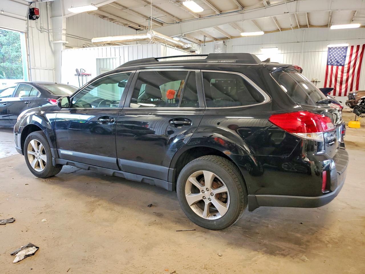 2011 SUBARU OUTBACK