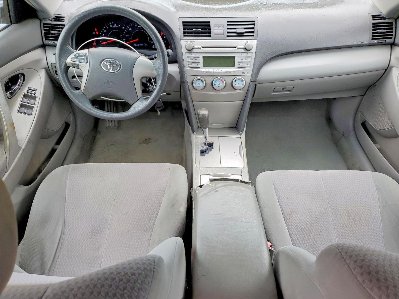 2010 TOYOTA CAMRY