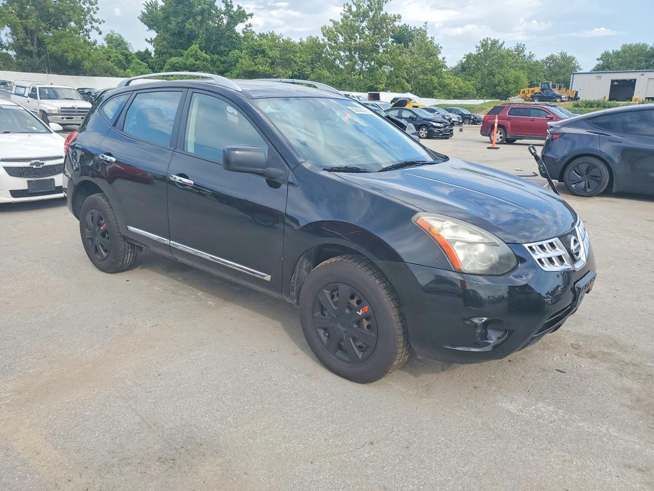 2015 NISSAN ROGUE