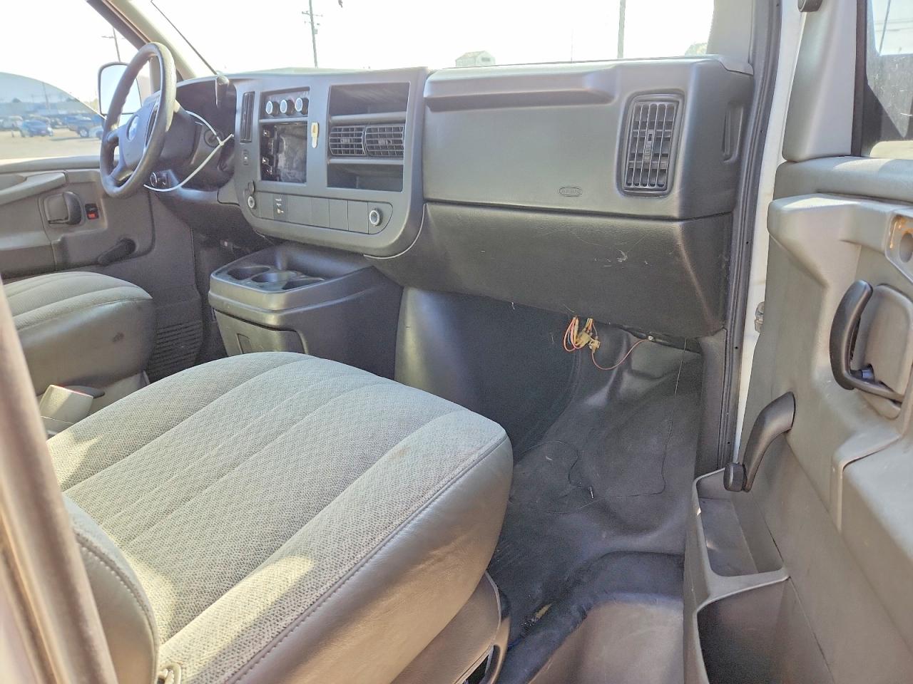 2009 CHEVROLET EXPRESS