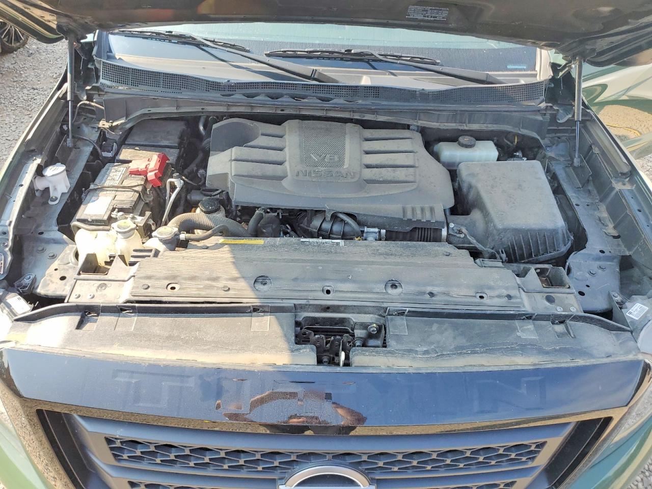 2024 NISSAN TITAN
