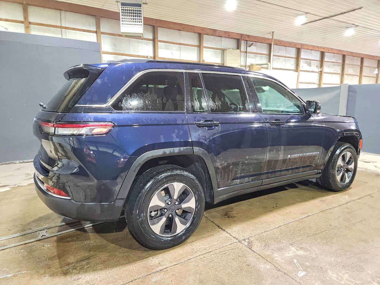 2024 JEEP CHEROKEE