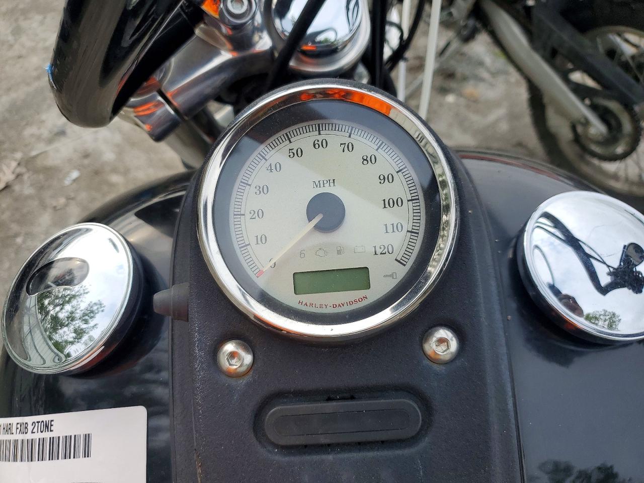 2011 HARLEY-DAVIDSON FX