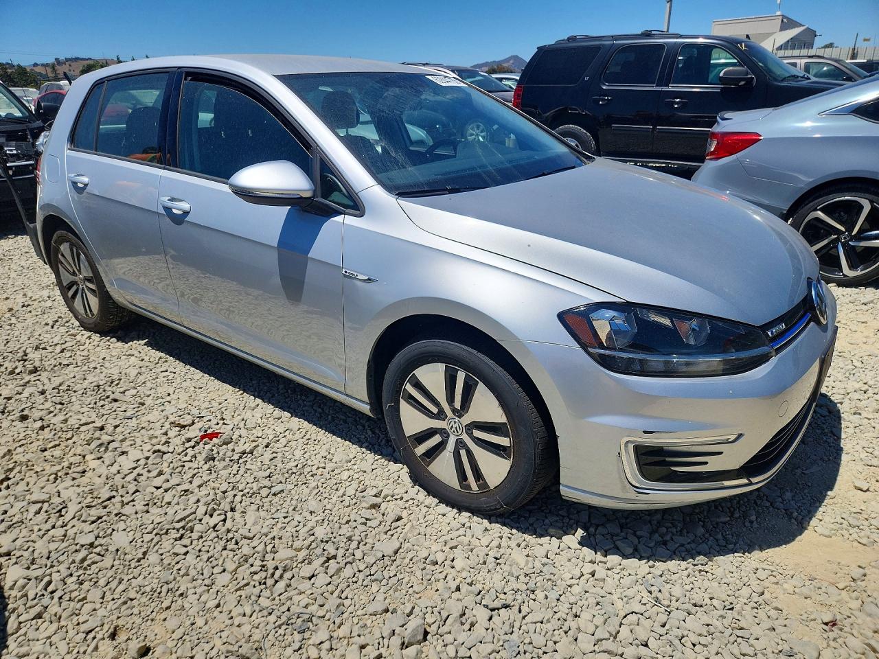 2019 VOLKSWAGEN GOLF