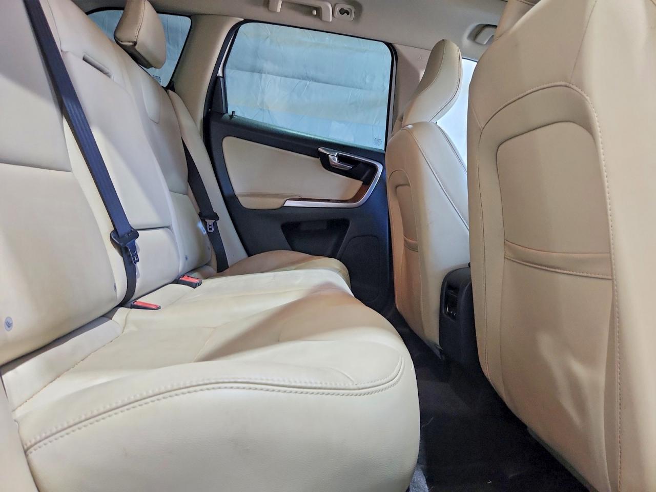 2017 VOLVO XC60