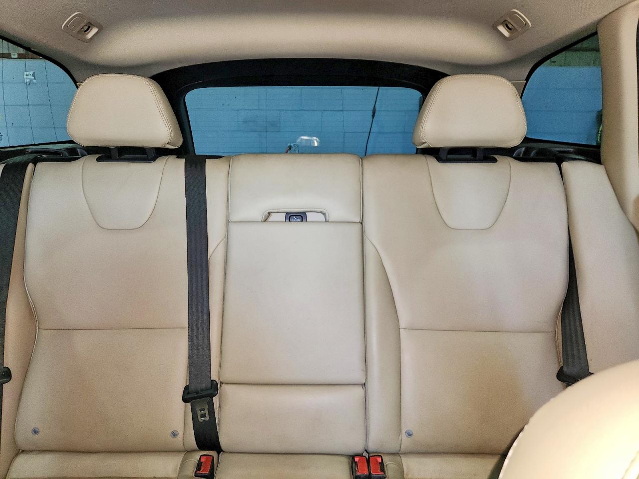 2017 VOLVO XC60