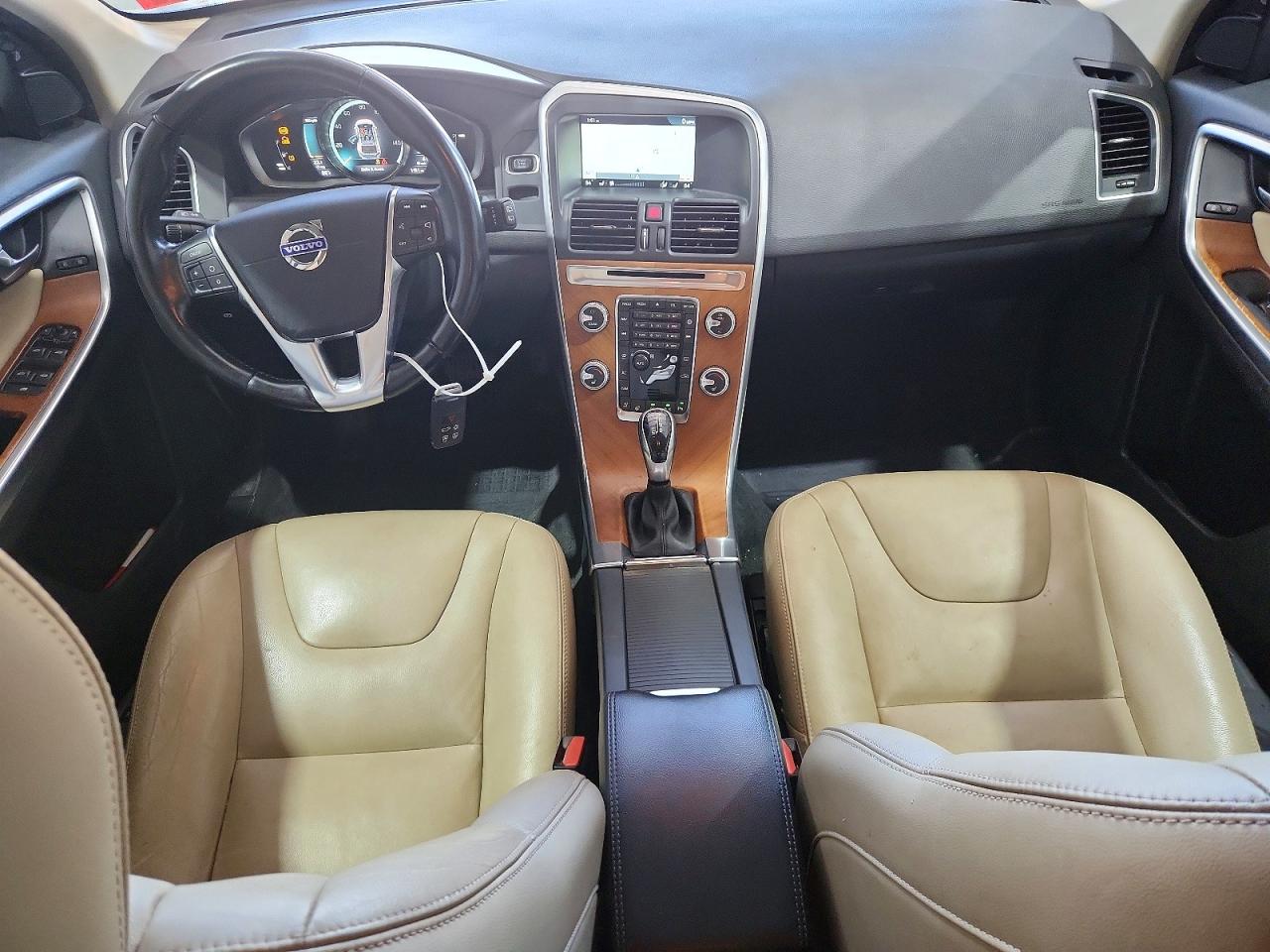 2017 VOLVO XC60