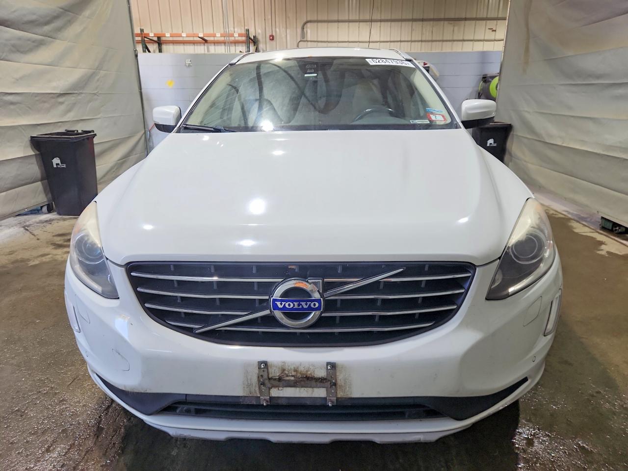 2017 VOLVO XC60