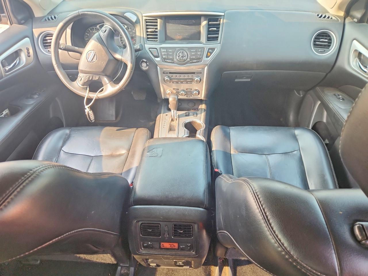 2017 NISSAN PATHFINDER