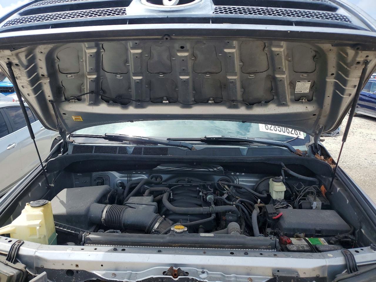 2010 TOYOTA TUNDRA
