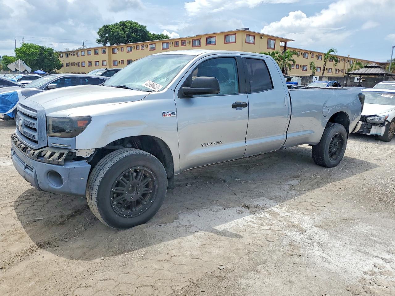 2010 TOYOTA TUNDRA