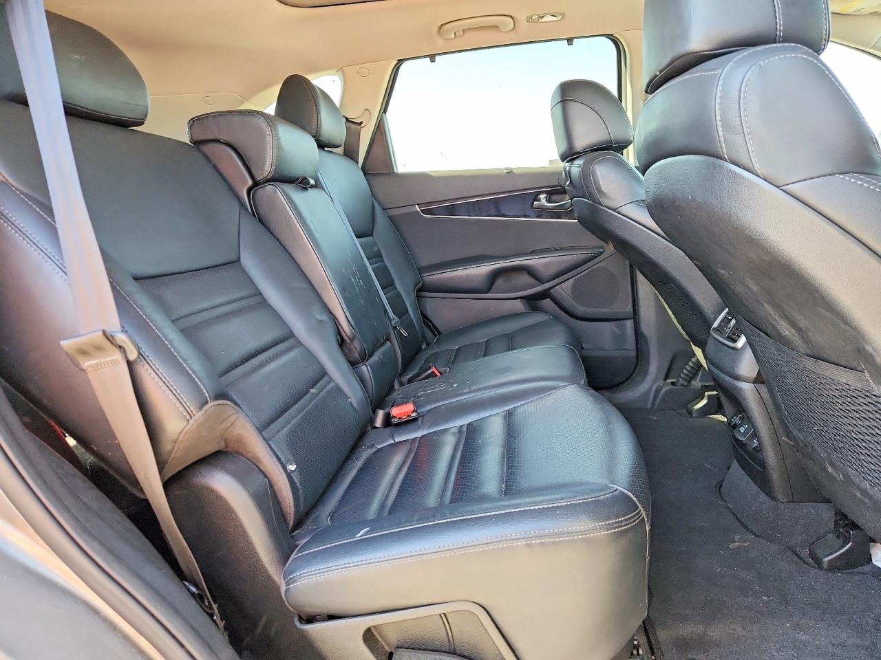 2017 KIA SORENTO