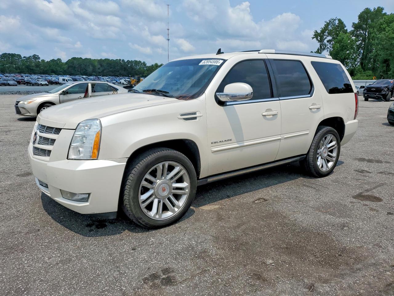 2013 CADILLAC ESCALADE