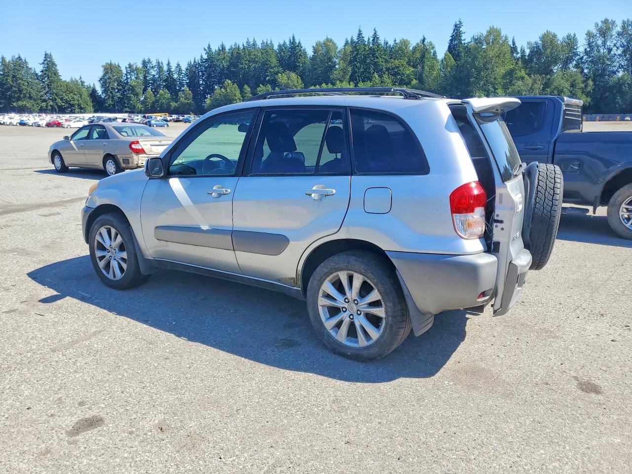 2001 TOYOTA RAV4